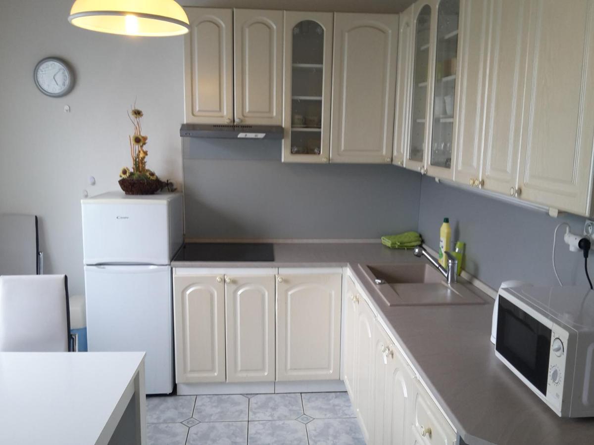 Apartman Bystrica City & Parking Banska Bystrica Bagian luar foto
